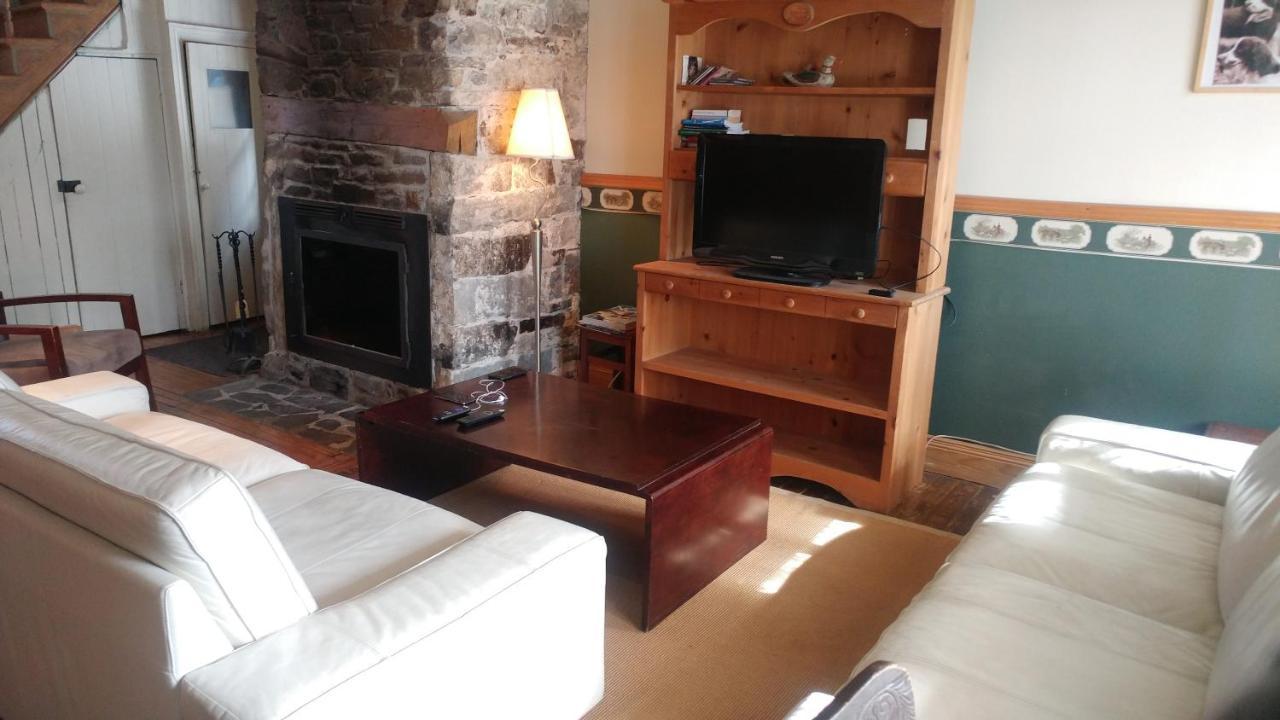 Auberge Du Maitre Forgeron Beaupré Exteriör bild
